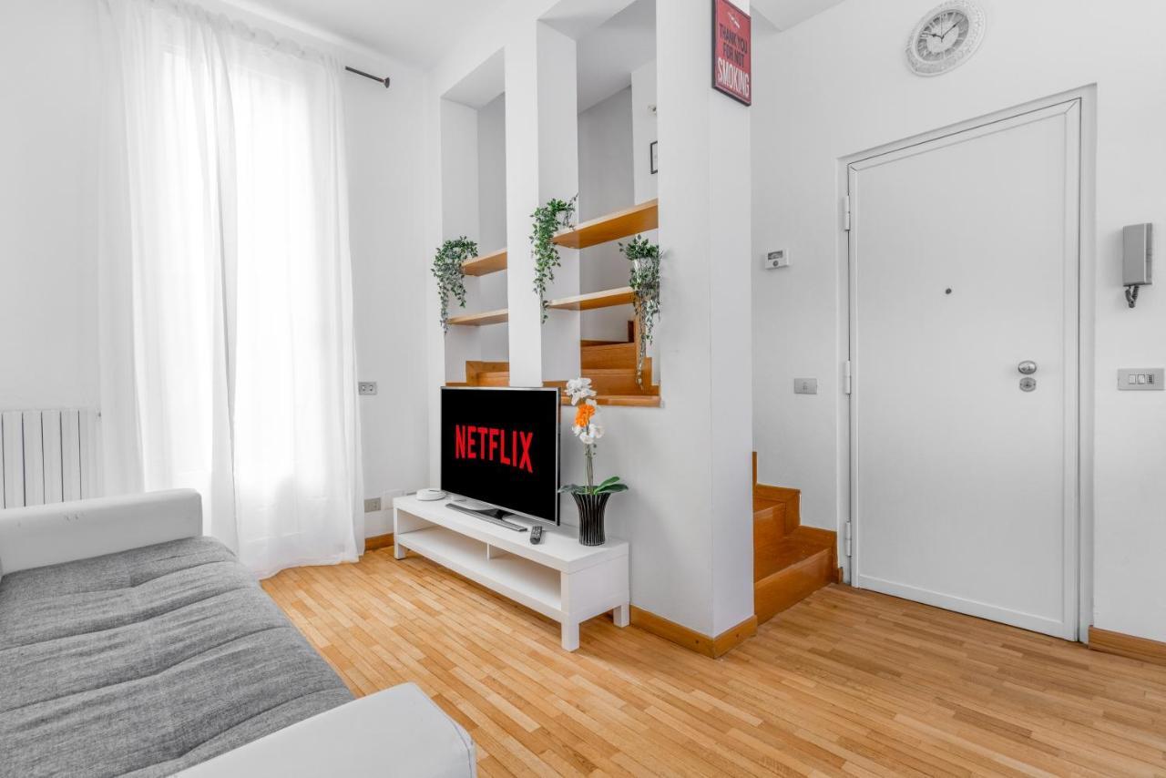 Duomo 7 Minuti Exclusive Apartment Vercelli Милан Экстерьер фото